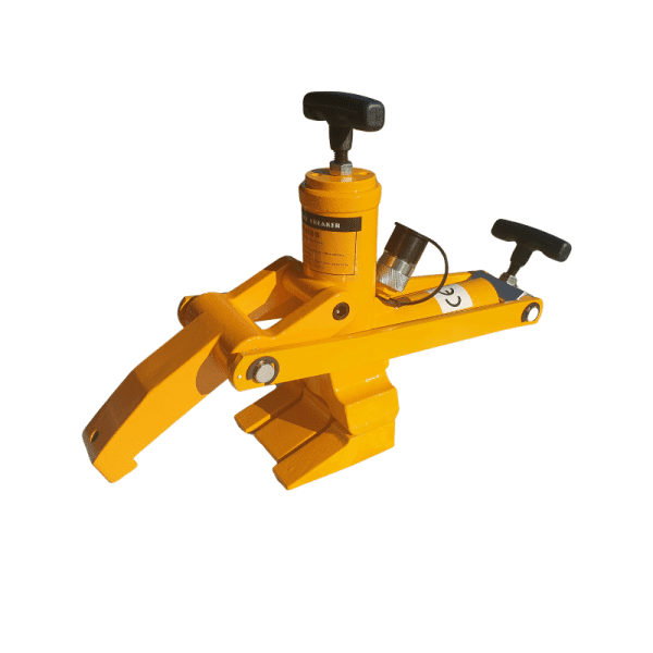 Detalonneur-pneu-hydraulique-–-force-de-separation-14-tonnes Détalonneur de pneu hydraulique 700 bars max. Ce détalonneur de pneu agricole permet de bien séparer le talon du pneu de la jante sans endommager ni l'un ni l'autre.